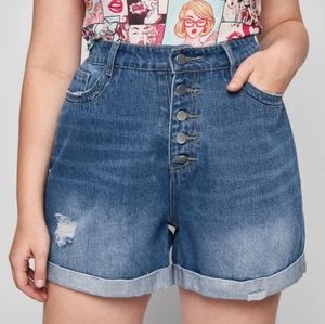 Cute button fly high-waisted short